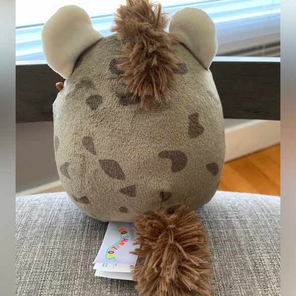 Squishmallow Amaro The Spotted Hyena 5” Plush - Picture 3 of 4